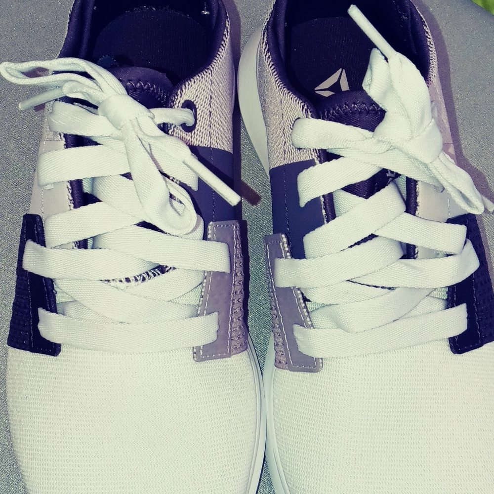 Reebok gray and white sneakers size 6 1/2